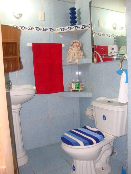 'Bathroom 2' Casas particulares are an alternative to hotels in Cuba.